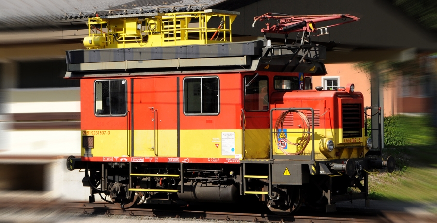 Motorturmwagen X 534.062 der ÖBB in Hopfgarten