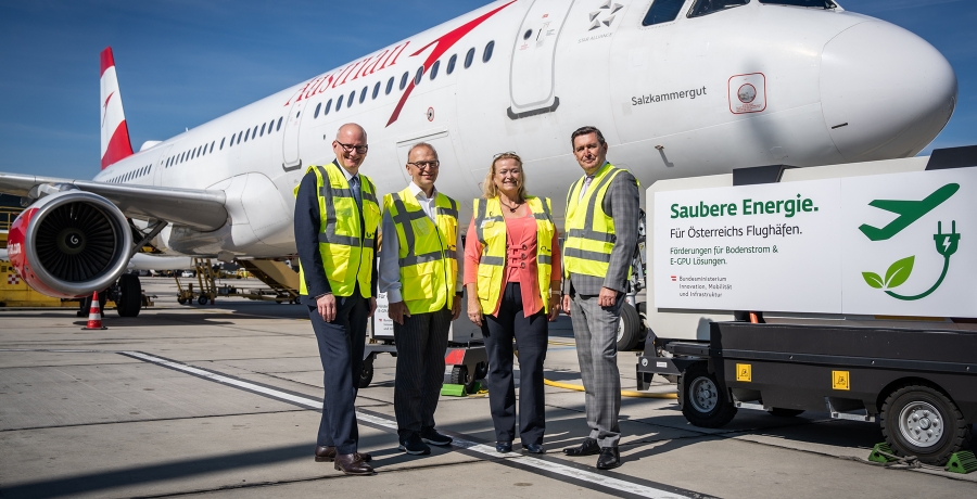 Gruppenfoto: Julian Jäger, Bernd Vogl, Bettina Ganghofer, Peter Hanke