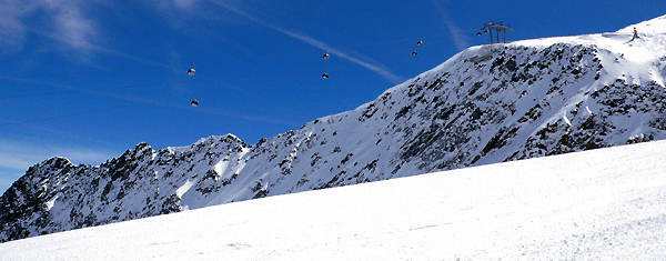 Mountain impressions with an upper station